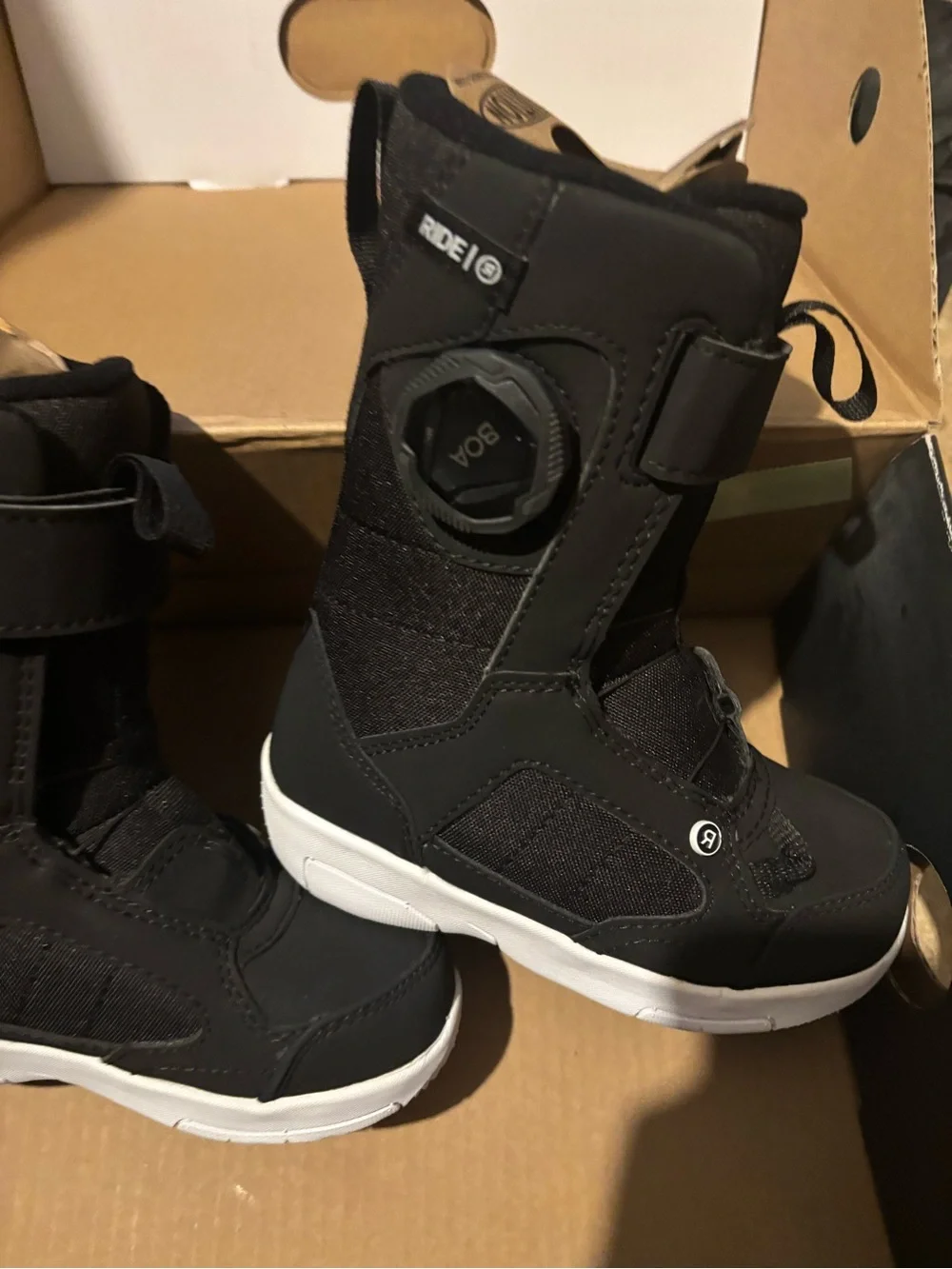 New ride Snowboard Kids' Black Snow Boots with Boa Closure Size 10 toddler